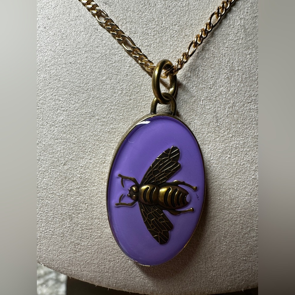 Authentic Gucci Bee 🐝 Pendant Upcycled on a 14k gold filled over 925 SS chain